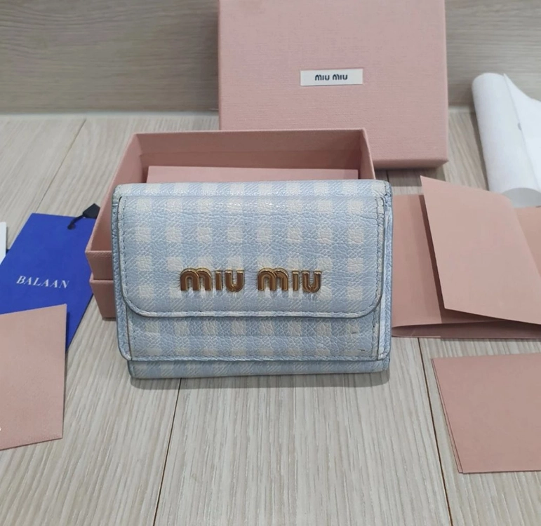 (정품) 미우미우 체크 반지갑 이미지