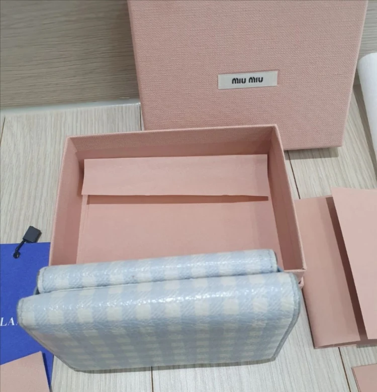 (정품) 미우미우 체크 반지갑 이미지