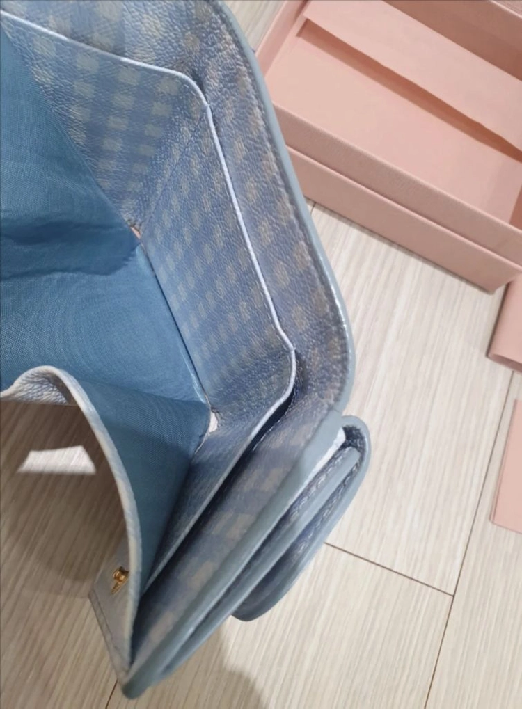 (정품) 미우미우 체크 반지갑 이미지