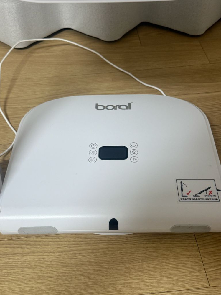 보랄 BLDC 듀얼헤드 무선 접이식 선풍기 이미지