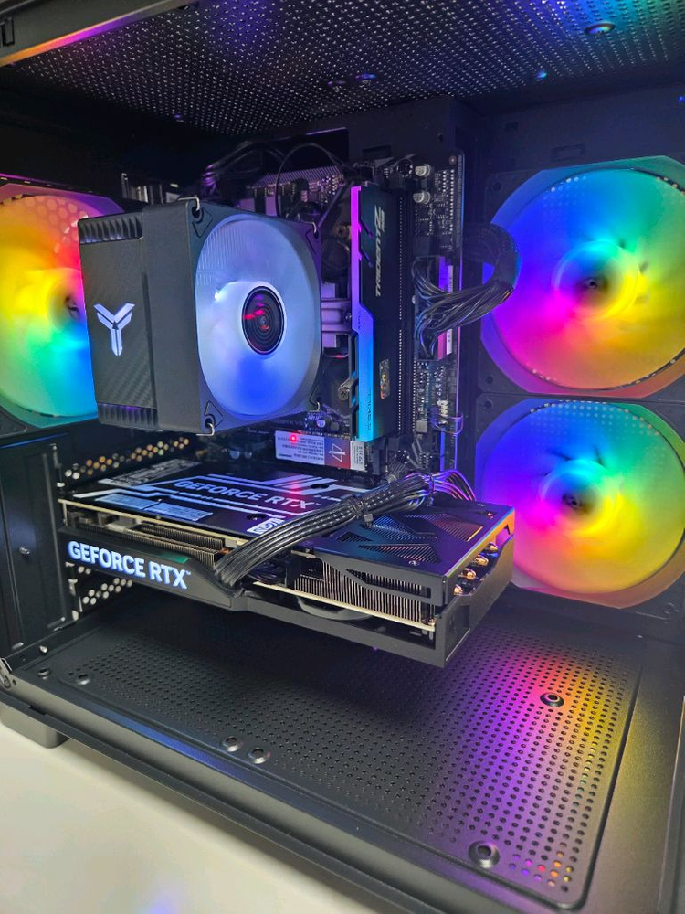 AMD RYZEN 7 5700X, RTX 5060TI 이미지