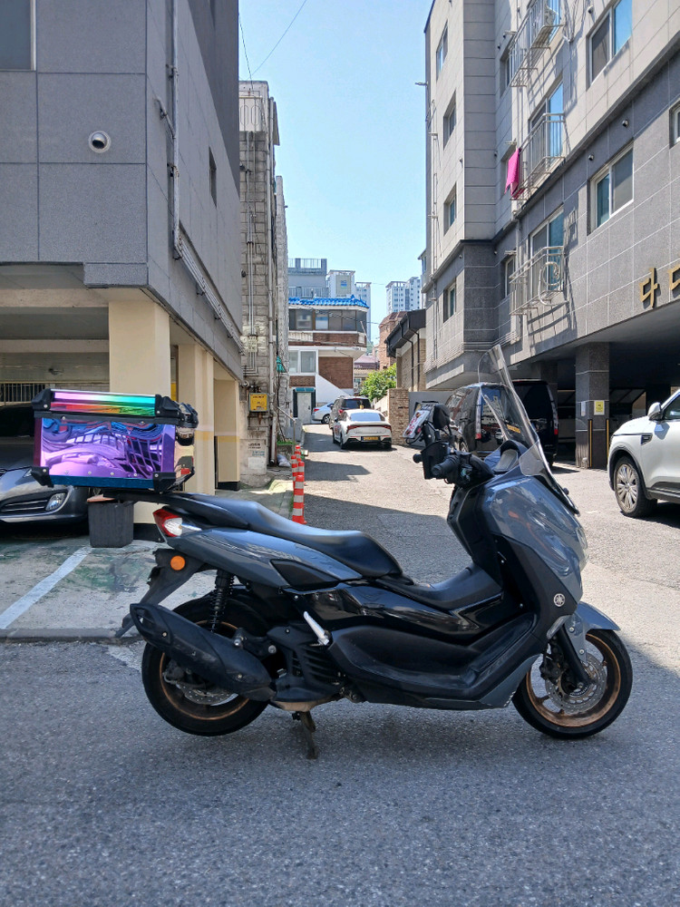 엔맥스,nmax125 23년식 5.4만Km 알탑셋팅 유광그레이!! 이미지