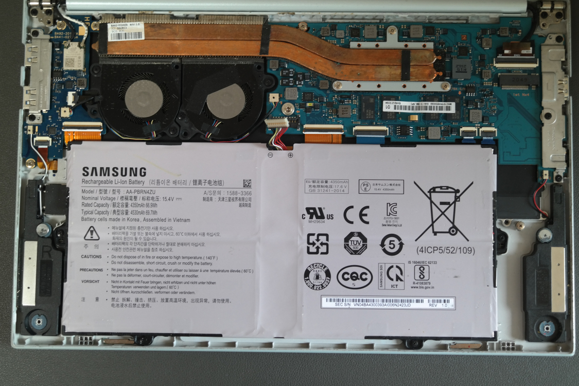 [부품용 노트북]삼성 갤럭시북이온 nt930xcj-k38s 액정불량 이미지