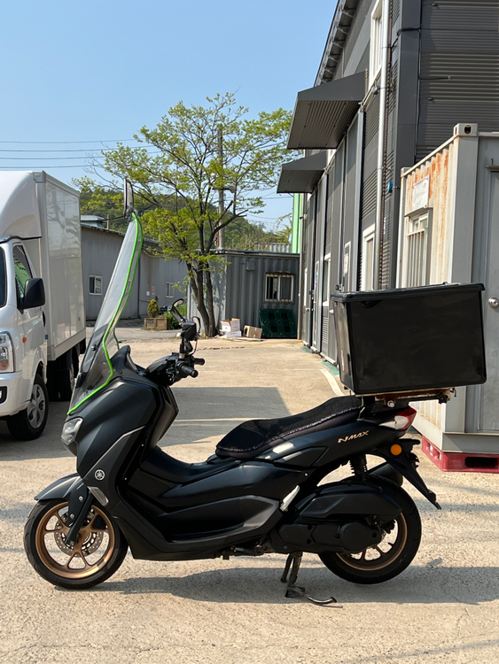 야마하 Nmax125 24년식 4만키로대 저렴한 가격에 판매합니다 이미지