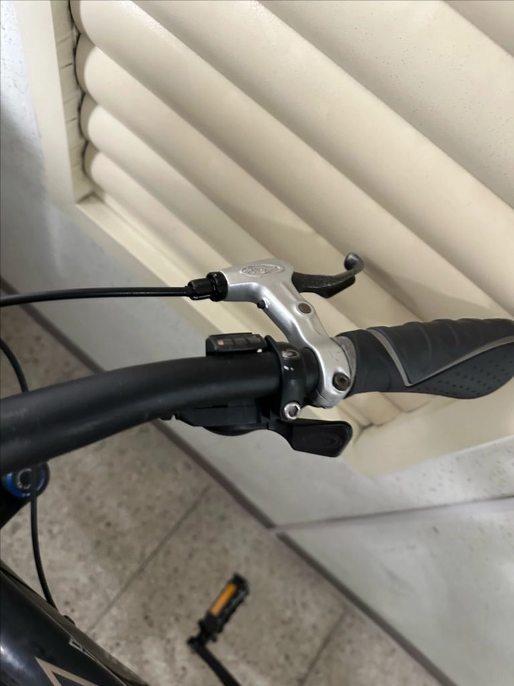 스페셜라이즈드 락하퍼 mtb 자전거 specialized rockhopper 이미지