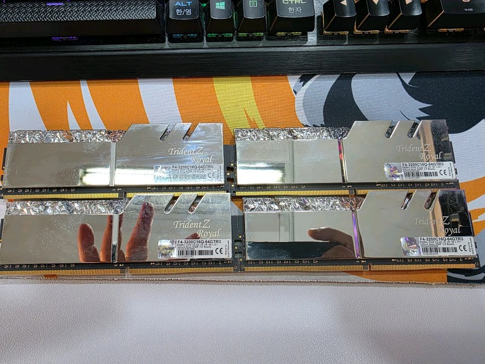 DDR4 G.SKILL TRIDENT Z ROYAL 64GB 쿼드킷 판매 - 안심되는 중고거래