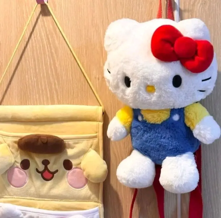 헬로키티 인형 백팩 가방 이미지