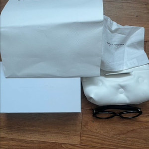 마르지엘라 젠틀몬스터안경 mm211 이미지