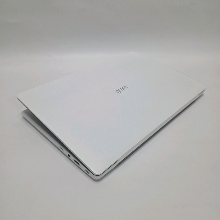 엘지노트북 i5 gram 그램/SSD512G/화이트/980g 이미지