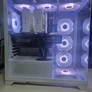 7800x3d 5070ti 화이트본체 이미지