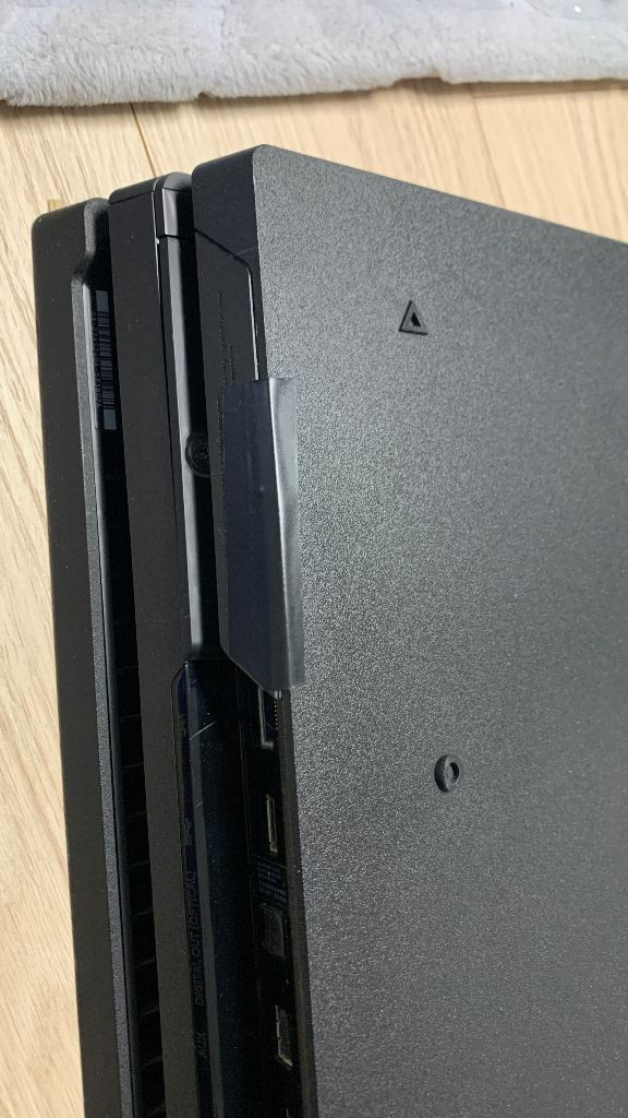 소니 플스4 프로 PS4pro 500GB SSD 장착 팝니다. 이미지