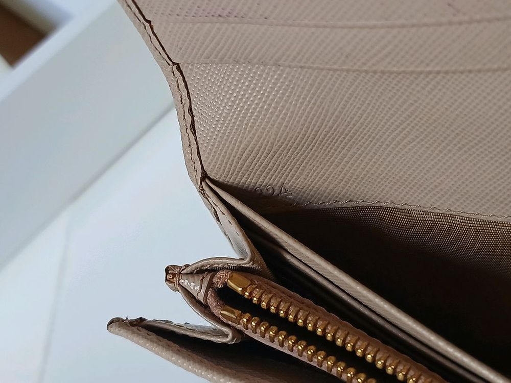 (정품) 프라다 사피아노 장지갑 이미지