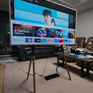 삼성 더프레임(UN65LS003) 65인치 4k 화이트 스마트 티비 + 이젤거치대 이미지