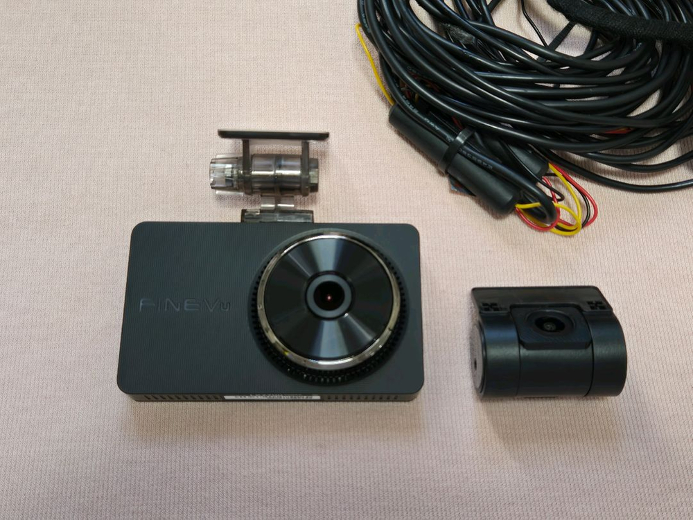 파인뷰 lx7700 2채널 블랙박스 세트 이미지