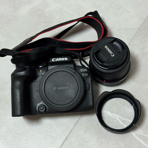 캐논 EOS R10 카메라, 18-45mm 렌즈 판매 이미지