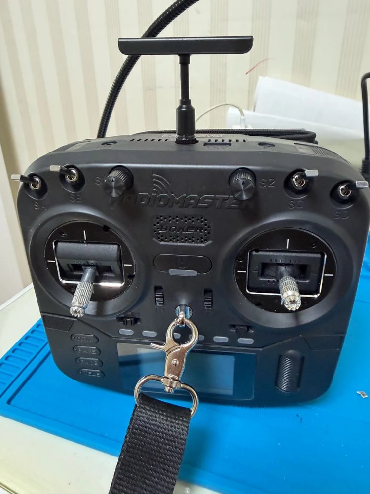 skyzone 04xpro 아날로그 고글 fpv, 라디오 마스터 박서 elrs 2.4 배터리 포함 - 안심되는 중고거래