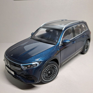 1:18 NZG 벤츠 EQB AMGLINE 남색 다이캐스트 이미지