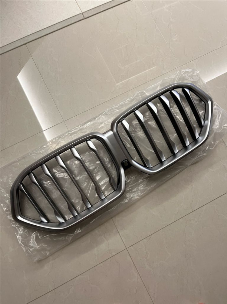 BMW X6 G06 LCI 25년식 순정 키드니그릴 이미지