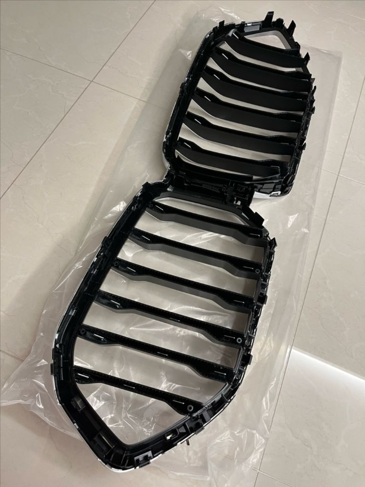 BMW X6 G06 LCI 25년식 순정 키드니그릴 이미지