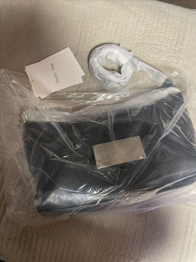 새상품 마뗑킴 사이드 지퍼 투웨이백 블랙 이미지