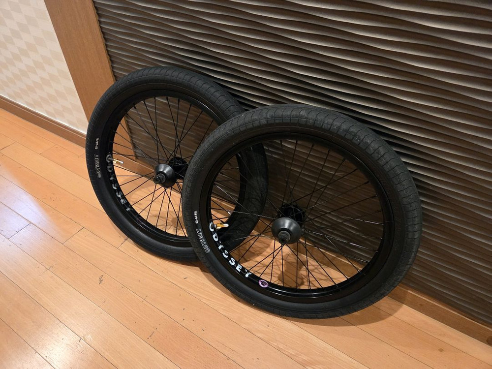 bmx 오디세이 쿼드란트 프리코스터 휠셋 이미지
