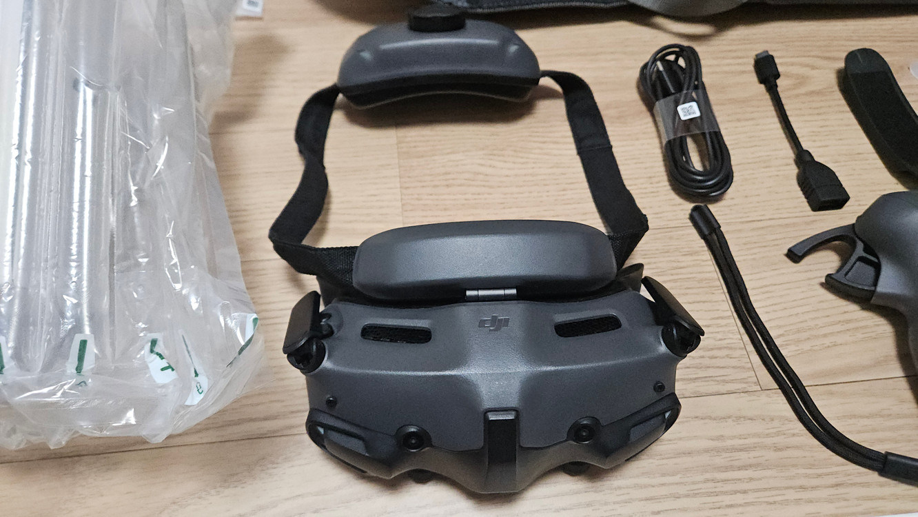 DJI 아바타2(기체 미개봉, 배터리 2개, 조종기3) 넘깁니다 [ AVATA2, 레이싱 드론 ] 이미지