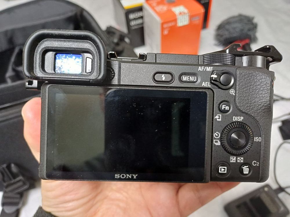 소니 SONY A6400 + SELP1650렌즈 + SEL35F18렌즈 + 기타 악세사리 포함 미러리스 카메라 이미지