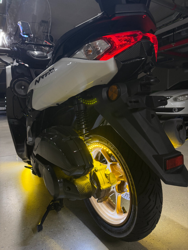 nmax125 24년 2만 산차급 풀튜닝카 이미지