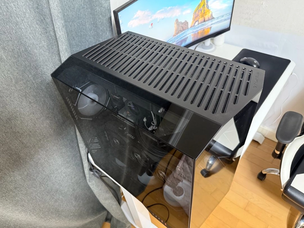풀고사양 하이엔드급 PC 본체 모니터 키보드 마우스 풀셋 판매합니다 싸게 넘겨요 이미지