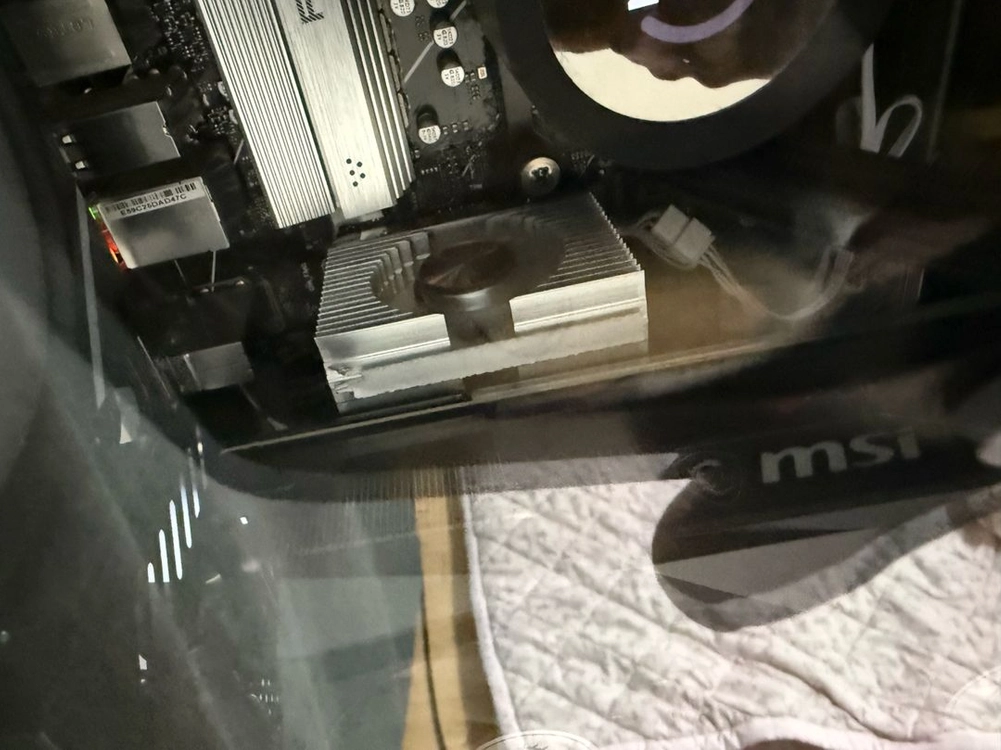 풀고사양 하이엔드급 PC 본체 모니터 키보드 마우스 풀셋 판매합니다 싸게 넘겨요 이미지