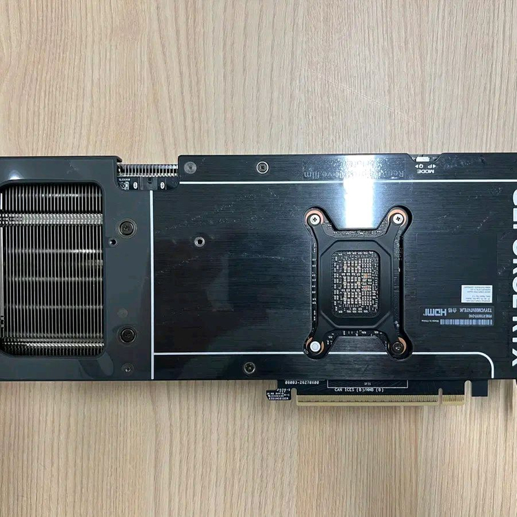 ASUS GeForce RTX 5070 Ti 16GB PCIe 5.0 OC edition 그래픽카드 이미지