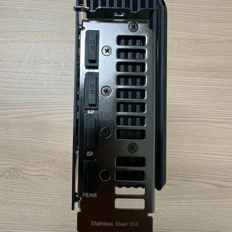 ASUS GeForce RTX 5070 Ti 16GB PCIe 5.0 OC edition 그래픽카드 이미지