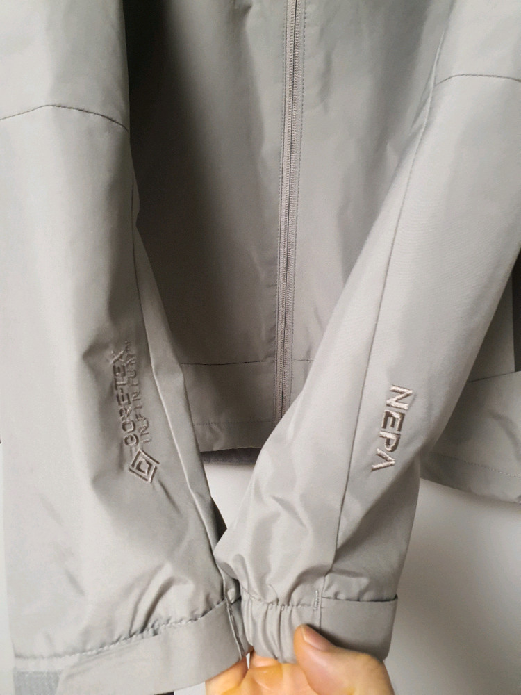 네파 GORE-TEX 고어텍스 자켓 바람막이 새제품 105 이미지