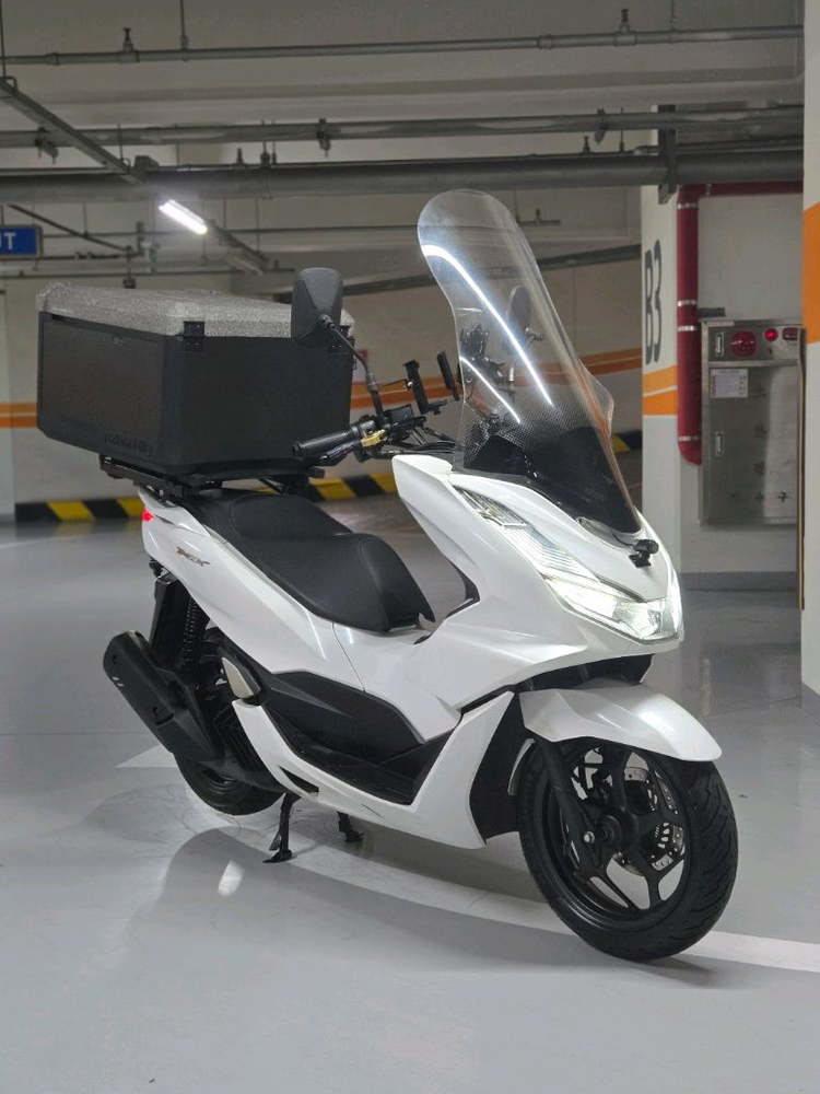 22년식 PCX125 스쿠터 블박에 열선까지 풀세팅 이미지