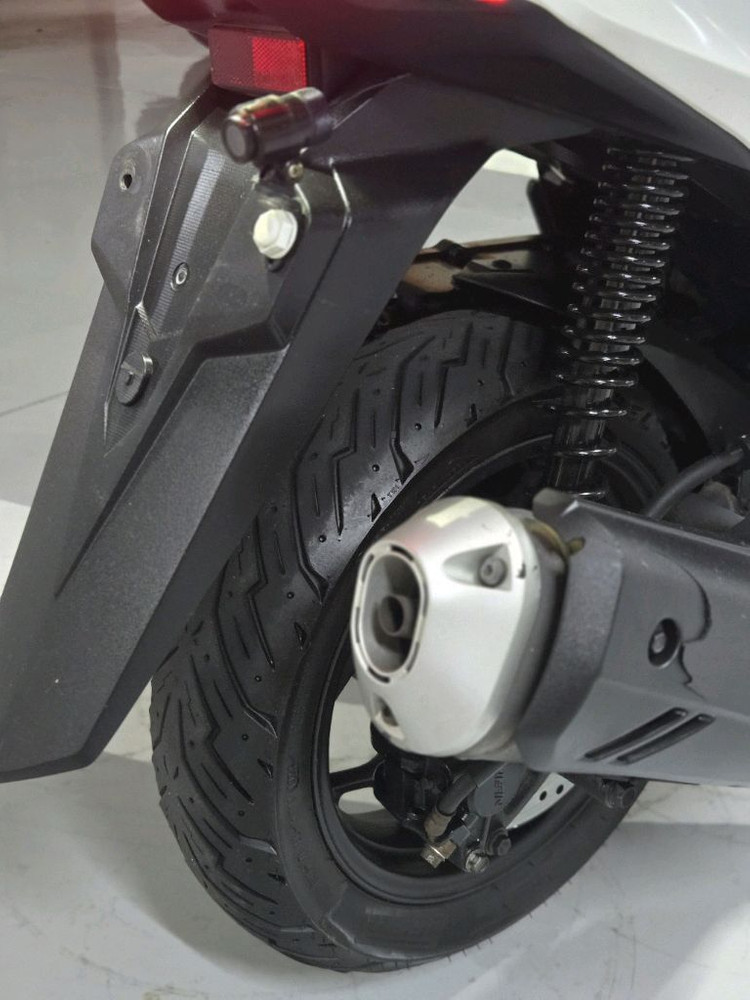 22년식 PCX125 스쿠터 블박에 열선까지 풀세팅 이미지
