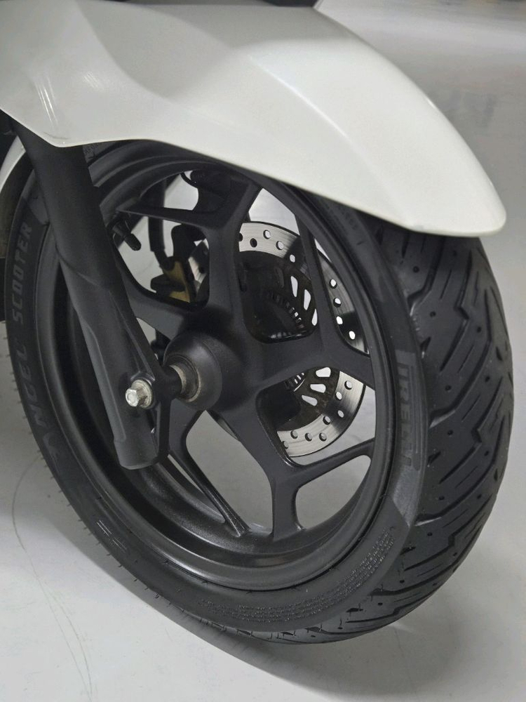22년식 PCX125 스쿠터 블박에 열선까지 풀세팅 이미지