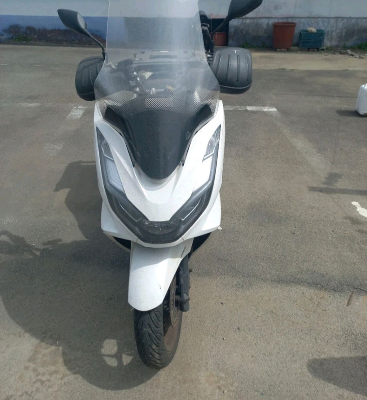 125cc 스쿠터 이미지