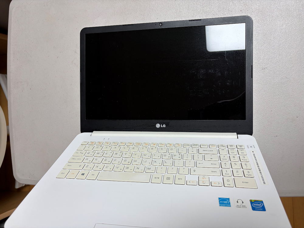 (부품용)LG 15U34 노트북 화이트 이미지