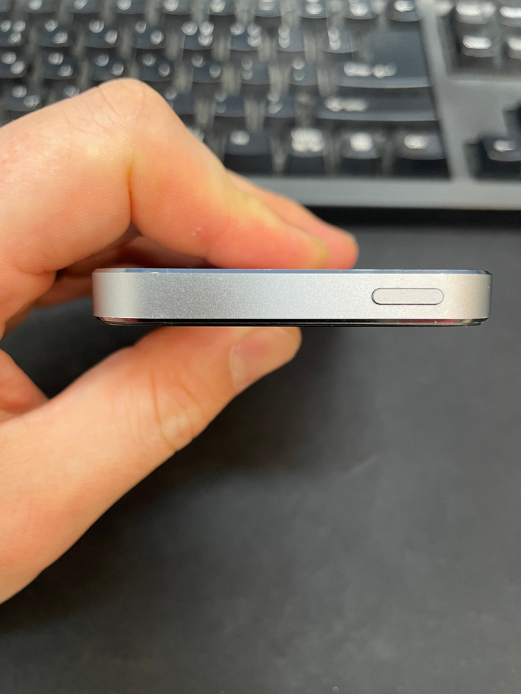 아이폰5S 그레이 32GB 해외판 상태좋은 중고10만5천팝니다 이미지