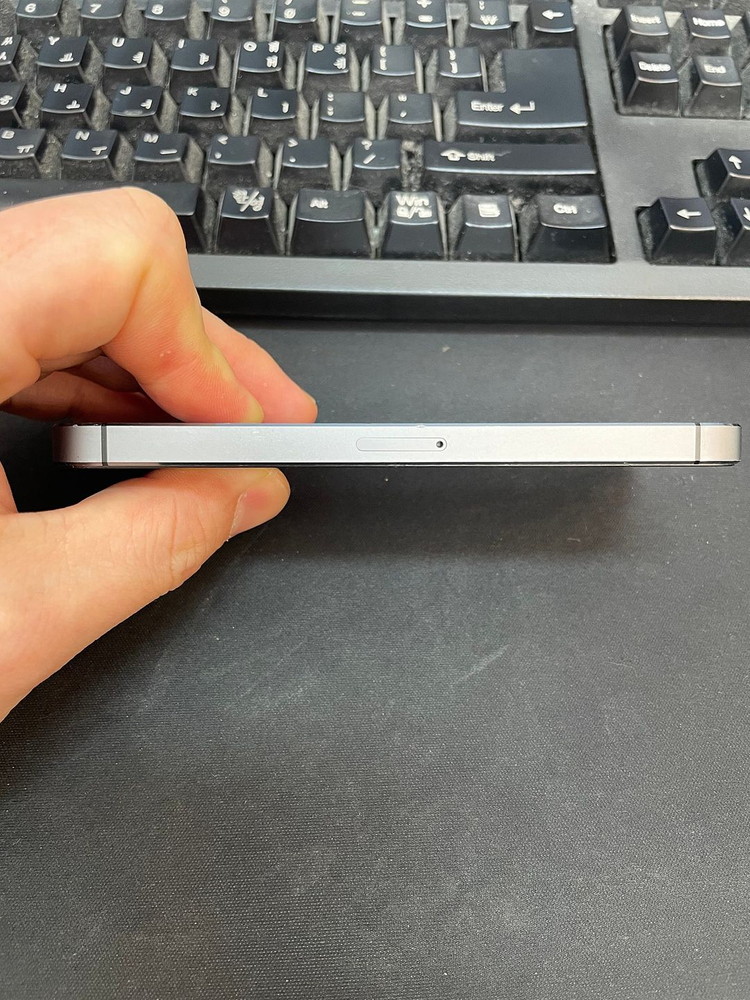 아이폰5S 그레이 32GB 해외판 상태좋은 중고10만5천팝니다 이미지