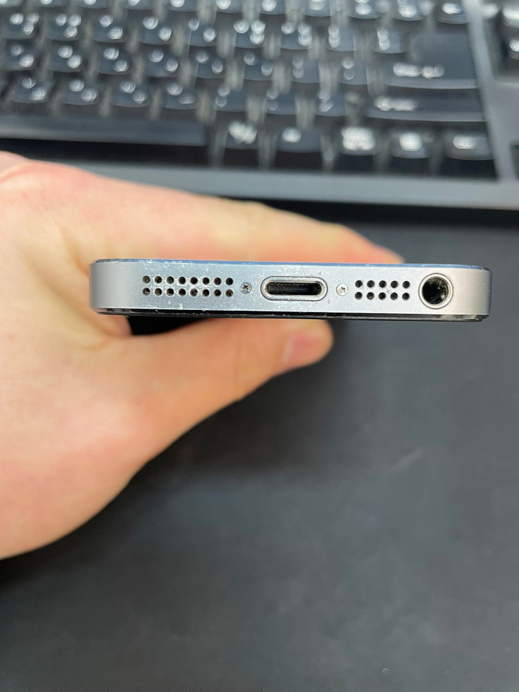 아이폰5S 그레이 32GB 해외판 상태좋은 중고10만5천팝니다 이미지