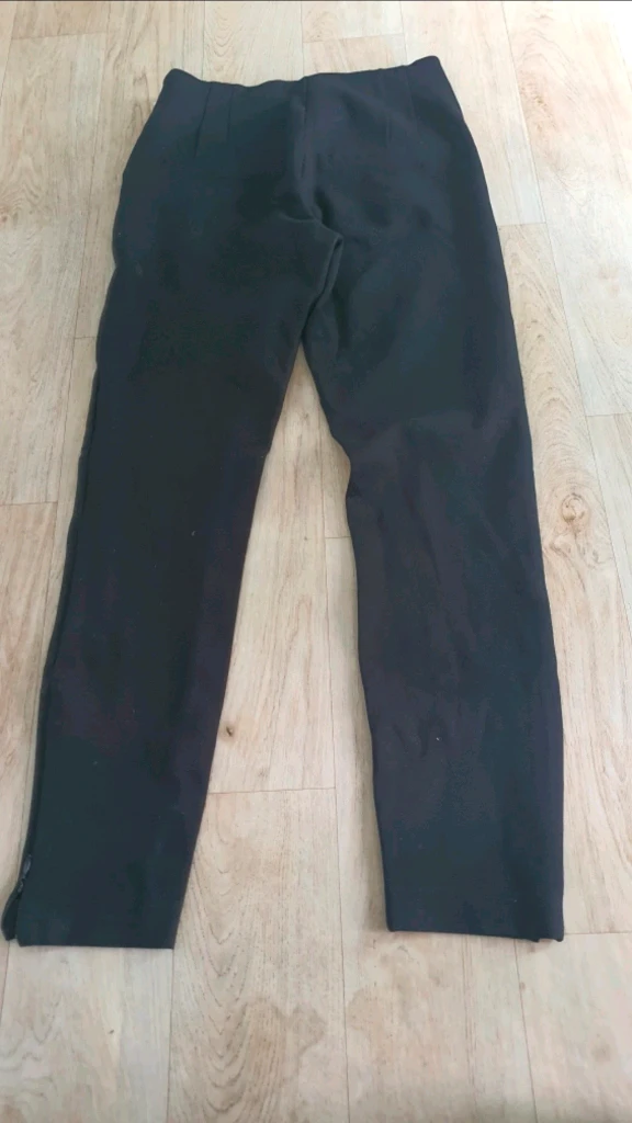 자라 ZARA 여성 바지 및 치마 레깅스 이미지