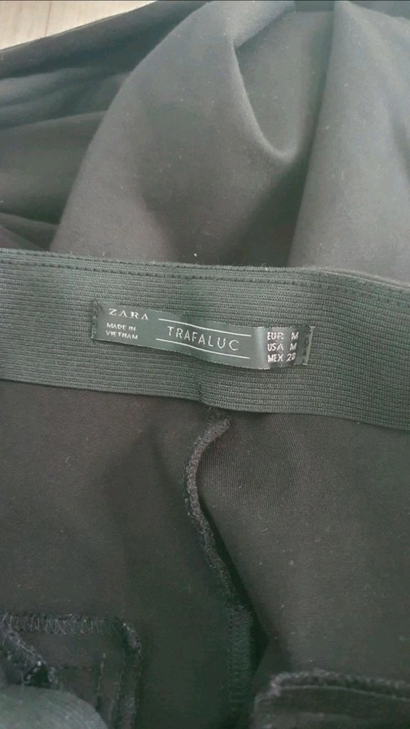 자라 ZARA 여성 바지 및 치마 레깅스 이미지