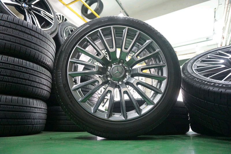 벤츠 W465 G63 AMG 메뉴팩쳐 에디션 22인치 정품 휠 타이어 이미지