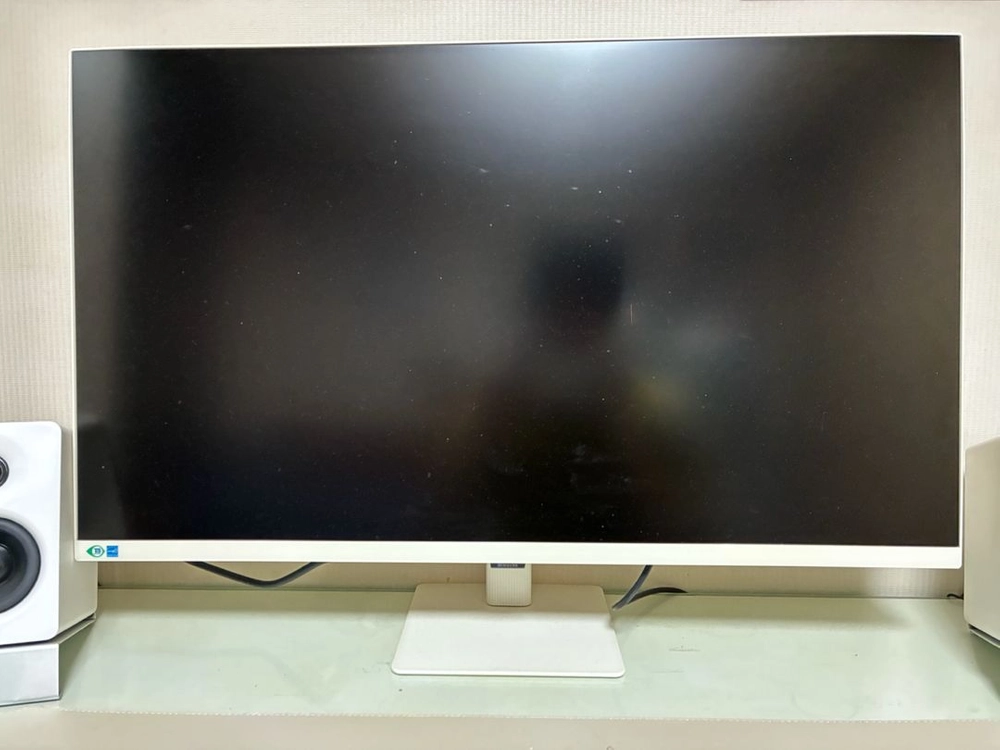 삼성 뷰피니티 S7 4K 32인치 모니터 S32D701 - 안심되는 중고거래