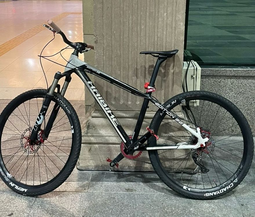 8.8kg 폭스샥 일체형 카본핸들 26인치 mtb 이미지