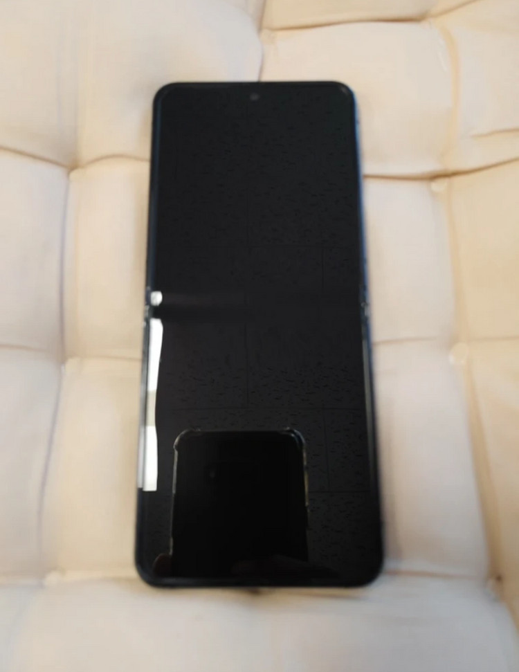 S급 ㅡ 갤럭시 Z플립5 256GB + 새케이스 이미지