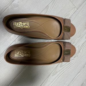 페라가모 바라 250 이미지