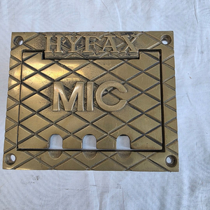 마이크 플로어박스(Microphone Floor Box) 황동 커버 이미지