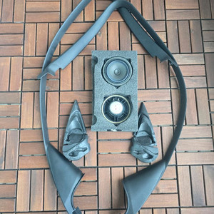 bmw f20 118d 트위터커버와 순정스피커 이미지
